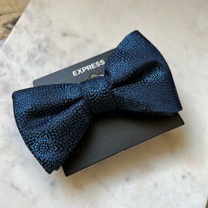 Express Men’s Bow Tie